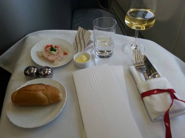 10731136_822769011079020_100688436248912015_n