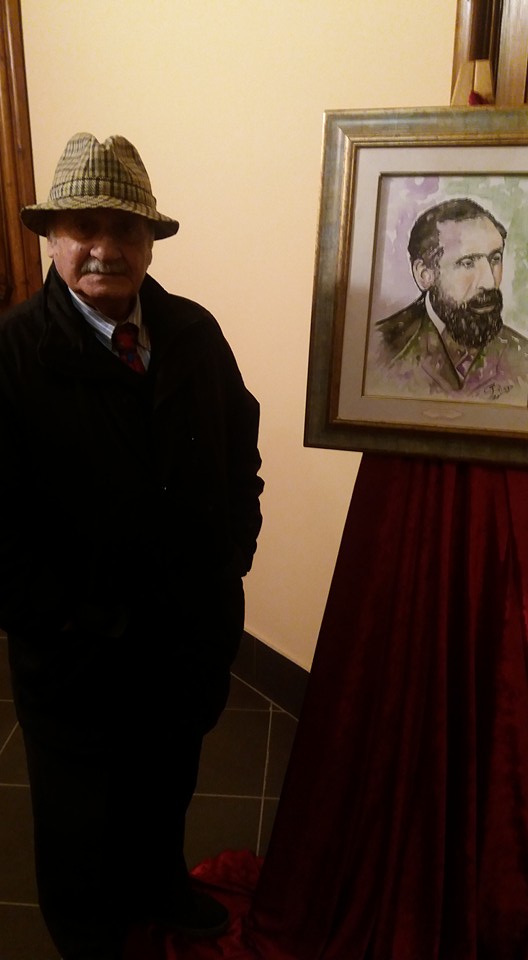 prestia accanto al ritratto di Ammirà di Caterina Rizzo